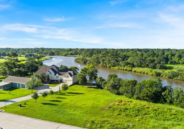 Photo 3 of Land for sale at 4440 E Byp Maison Cir, Dickinson, TX 77539 | MLS# 68487121 | Listing updated on 2026-09-23
