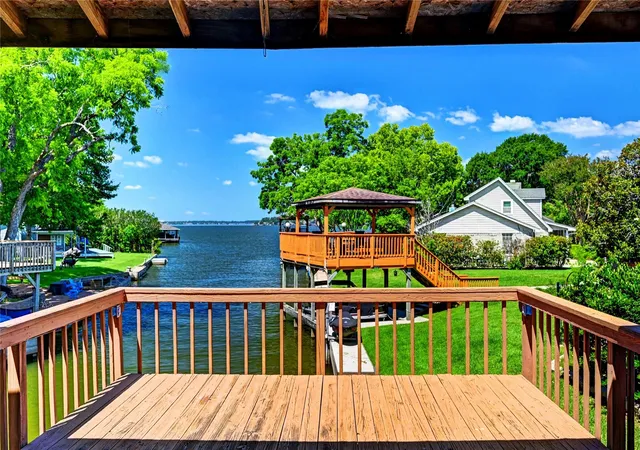 1st image of 13586 Bunker Hill Dr, Willis, TX 77318 | MLS# 80092786