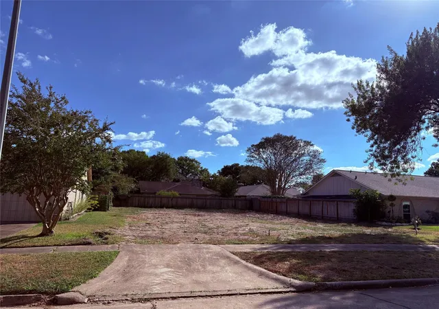 2nd image of 9423 Benning Dr, Houston, TX 77031 | MLS# 83000648