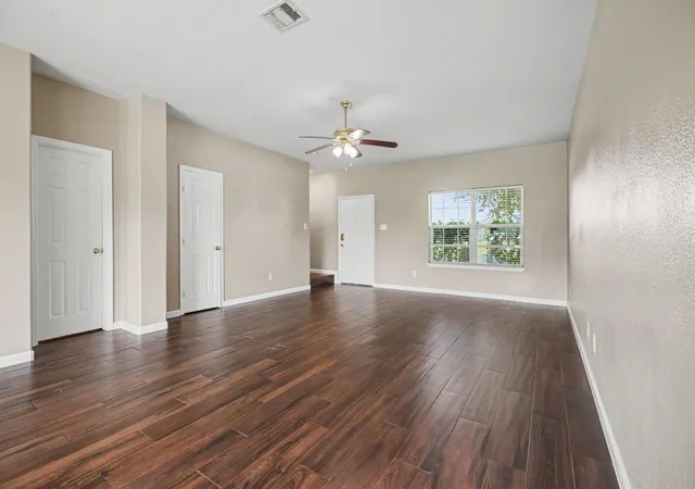 Photo 4 of Single family home for sale at 2622 Tarpon Dr, Texas City, TX 77591 | MLS# 44238741 | Listing updated on 2026-09-05