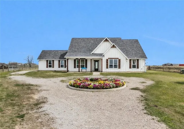 Photo 2 of Land for sale at 36244 Cochran Rd, Waller, TX 77484 | MLS# 94739479 | Listing updated on 2026-08-27