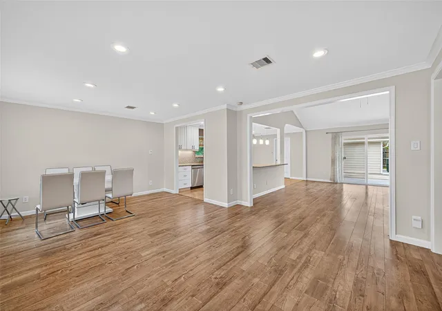 4th image of 8530 Roos Rd, Houston, TX 77036 | MLS# 23057209