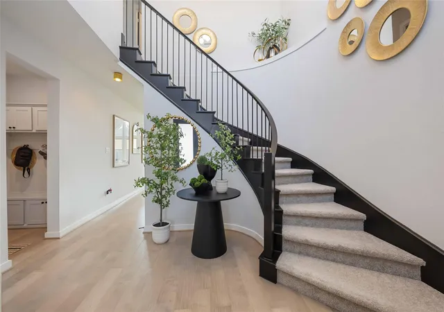 Photo 2 of Single family home for sale at 1210 Timber Brk Dr, Missouri City, TX 77459 | MLS# 98400012 | Listing updated on 2026-08-22