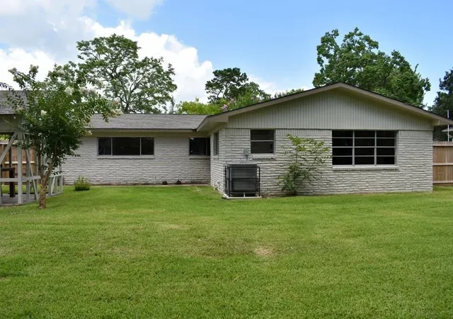 Homes for sale in Bacliff, TX | 4725 9th St #A, Bacliff, TX 77518 | MLS# 20486631