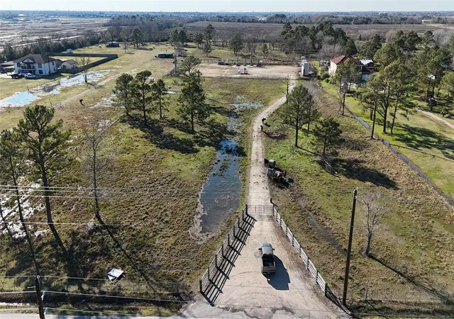 1st image of 0 N Main St St, Baytown, TX 77521 | MLS# 49027497