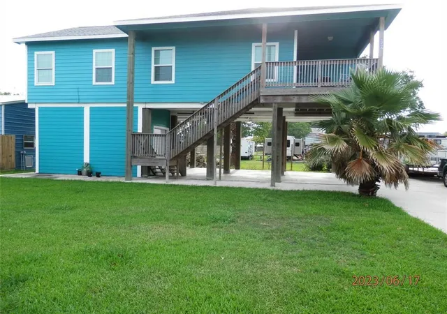 1st image of 126 19th St, Dickinson, TX 77539 | MLS# 25533437