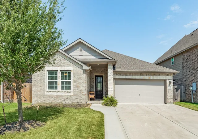 Single family home for sale at 1842 Kenley Wy, Alvin, TX 77511 | MLS# 53019626