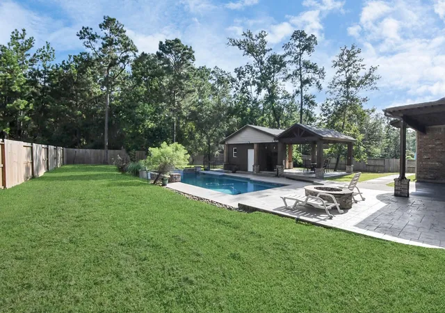 Photo 3 of Single family home for sale at 1005 Prescott Dr, Conroe, TX 77301 | MLS# 34495145 | Listing updated on 2026-09-19