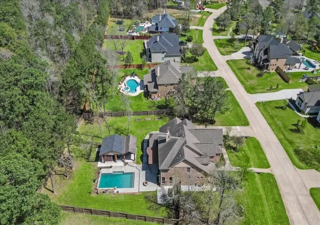Photo 4 of Single family home for sale at 1005 Prescott Dr, Conroe, TX 77301 | MLS# 34495145 | Listing updated on 2026-09-19