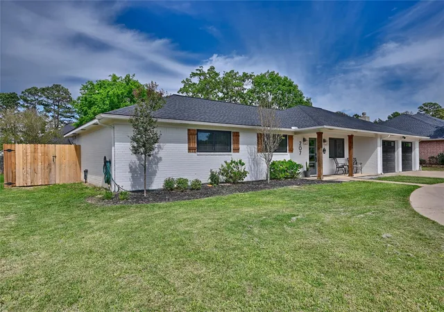 Homes for sale in Bellville, TX | 207 Briar Ridge Dr, Bellville, TX 77418 | MLS# 74070184