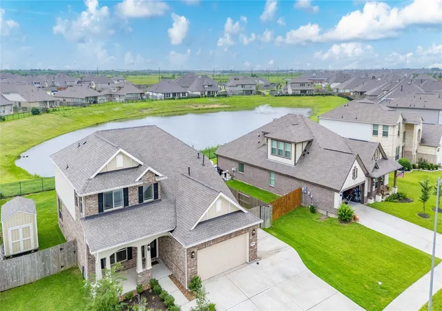 Homes for sale in Mont Belvieu, TX | 9818 Colonial Downs Dr, Mont Belvieu, TX 77523 | MLS# 28281988