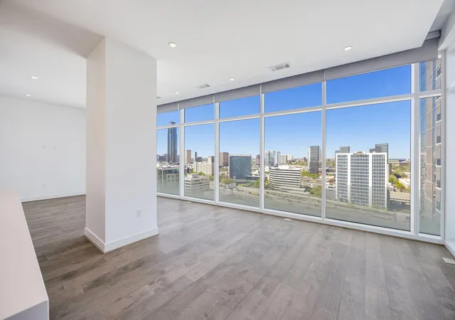 2nd image of 4521 San Felipe St #1704, Houston, TX 77027 | MLS# 40071500