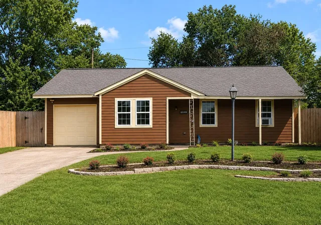 Photo 2 of Single family home for sale at 3309 Tangerine St, Houston, TX 77051 | MLS# 43145703 | Listing updated on 2026-09-12