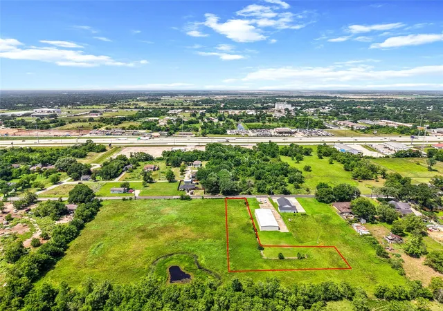 Photo 2 of Sale Pending at 4631 11th Tract 151 St, Brookshire, TX 77423 | MLS# 69319970 | Listing updated on 2026-09-11