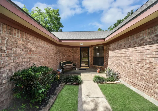 Photo 3 of Sale Pending at 17619 Hamilwood Dr, Houston, TX 77095 | MLS# 83161368 | Listing updated on 2026-09-04