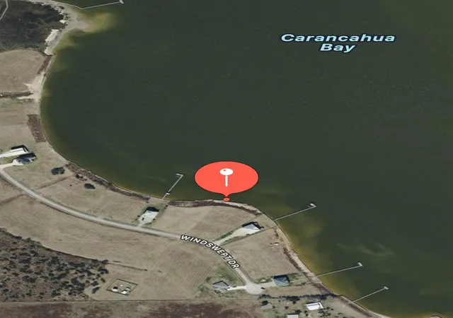 4th image of 803 Windswept Dr, Port Lavaca, TX 77979 | MLS# 65101891