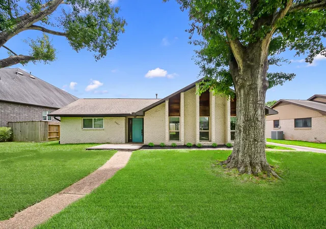 Photo 1 of Single family home for sale at 5207 Wigton Dr, Houston, TX 77096 | MLS# 19958786 | Listing updated on 2026-09-10