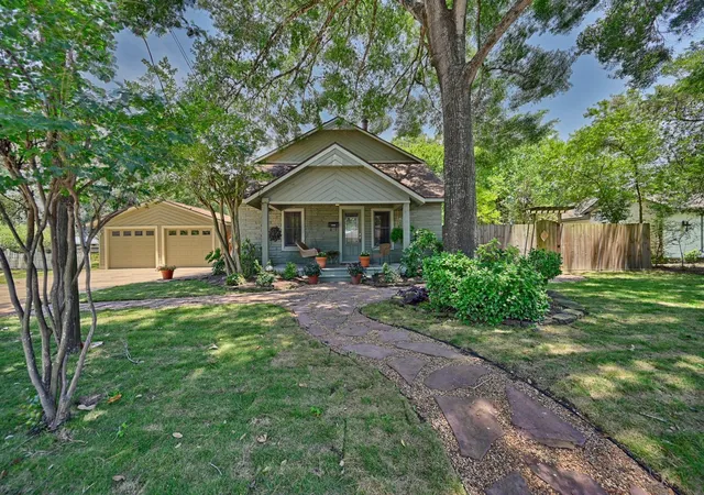 Photo 1 of Single family home for sale at 1026 Atchison St, Sealy, TX 77474 | MLS# 71275954 | Listing updated on 2026-06-20
