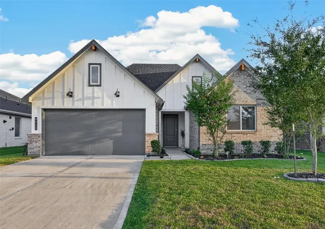 Photo 1 of Single family home for sale at 9713 Wall St, Texas City, TX 77591 | MLS# 29526821 | Listing updated on 2026-09-04