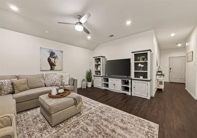 Photo 3 of Single family home for sale at 9713 Wall St, Texas City, TX 77591 | MLS# 29526821 | Listing updated on 2026-09-04