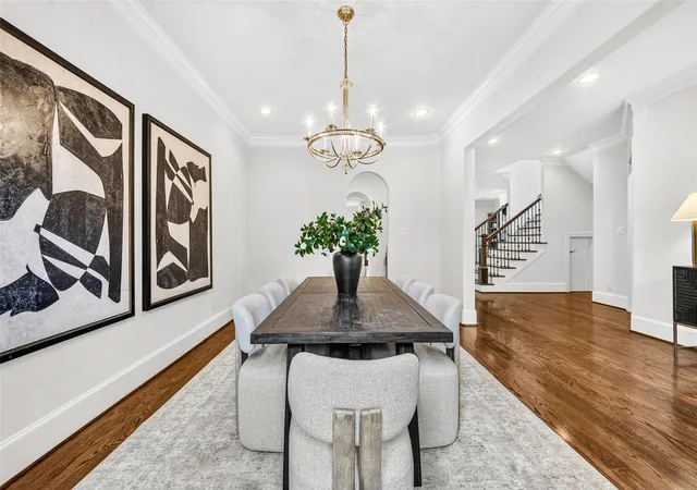 Photo 4 of Single family home for sale at 5216 Locust St, Bellaire, TX 77401 | MLS# 29421898 | Listing updated on 2026-09-19