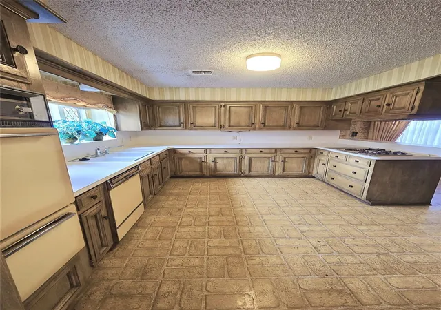 Photo 4 of Single family home for sale at 1922 Anvil Dr, Houston, TX 77090 | MLS# 83129695 | Listing updated on 2026-09-03