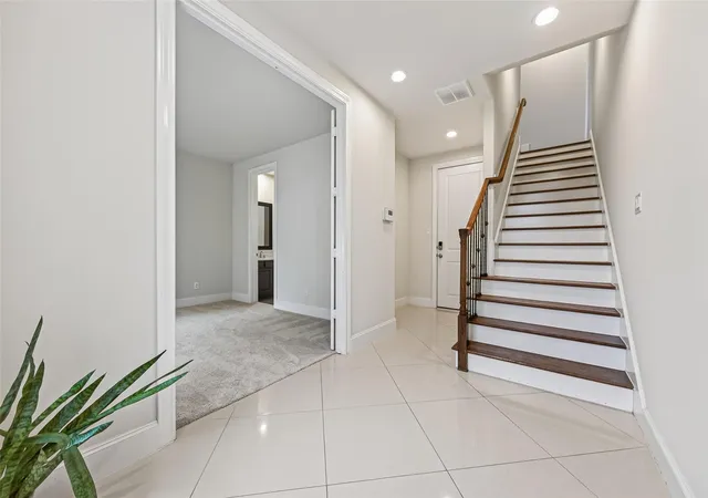 Photo 4 of Townhouse for sale at 2964 Rusk St, Houston, TX 77003 | MLS# 82132635 | Listing updated on 2026-08-21