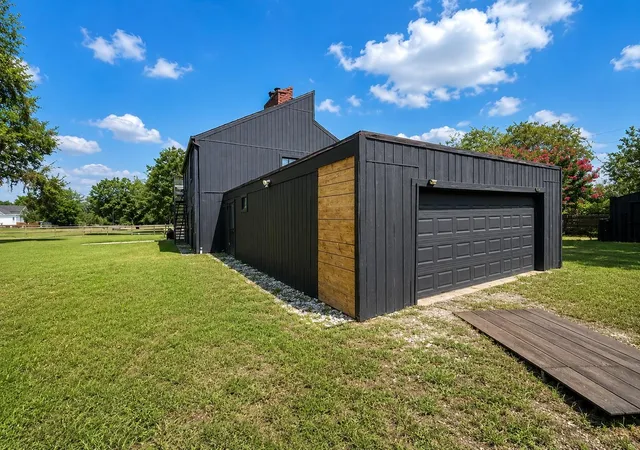 3rd image of 36631 Commanche Rd, Wallis, TX 77485 | MLS# 20587140