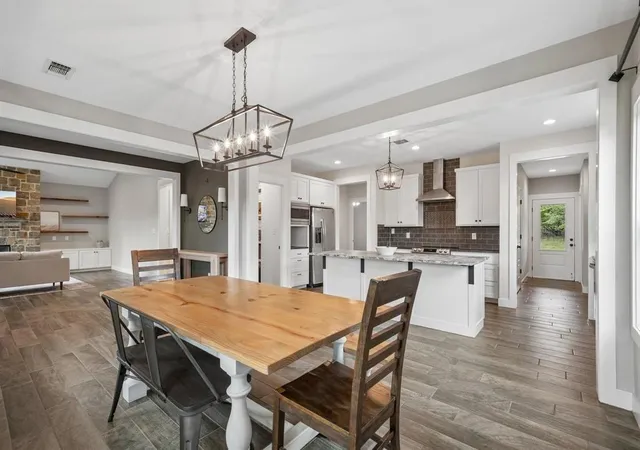 Photo 3 of Single family home for sale at 190 Magnolia Meadow, Canyon Lake, TX 78133 | MLS# 94716261 | Listing updated on 2026-09-05
