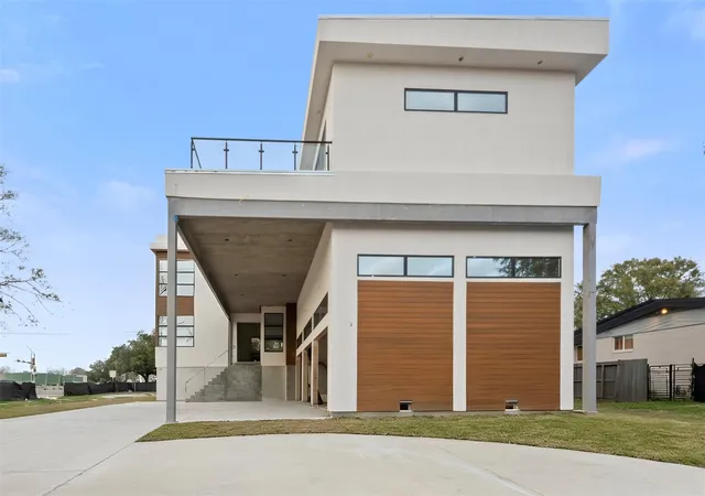 1st image of 5030 Braesheather Dr, Houston, TX 77096 | MLS# 2844560