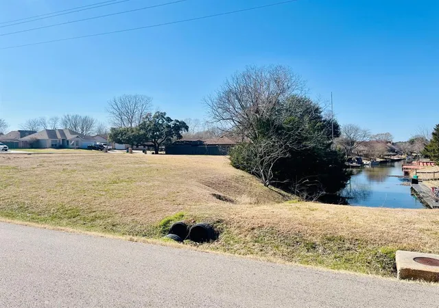 Photo 4 of Land for sale at 13170 Bunker Hl Dr, Willis, TX 77318 | MLS# 88829236 | Listing updated on 2026-05-09