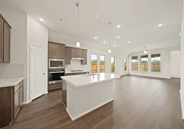 Photo 2 of Single family home for sale at 32526 Sweetgum Holw Ct, Spring, TX 77386 | MLS# 16841502 | Listing updated on 2026-09-17