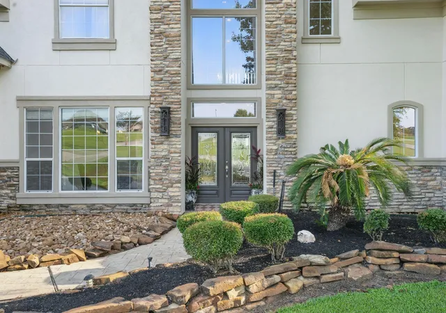 3rd image of 18984 Harbor Side Blvd, Montgomery, TX 77356 | MLS# 56838822