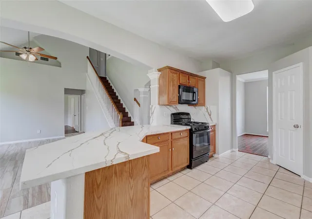 Photo 3 of Single family home for sale at 155 Perfidia Dr, Houston, TX 77015 | MLS# 76728927 | Listing updated on 2026-09-16