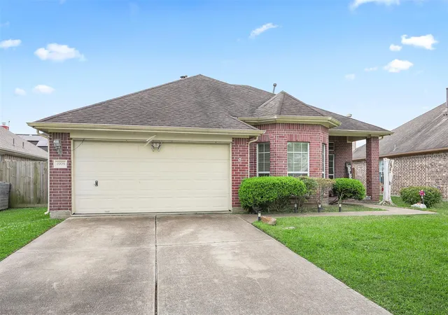 Homes for sale in Bacliff, TX | 4906 Chase Stone Dr, Bacliff, TX 77518 | MLS# 90945733