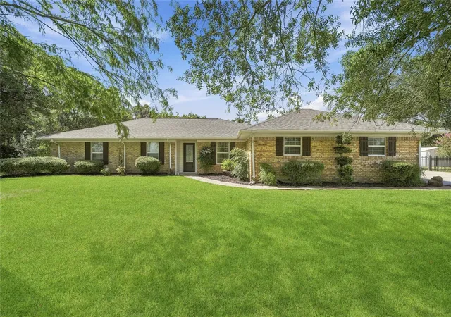 1st image of 5907 Clark Rd, Manvel, TX 77578 | MLS# 28503532