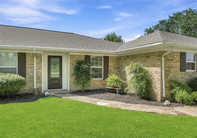 5th image of 5907 Clark Rd, Manvel, TX 77578 | MLS# 28503532