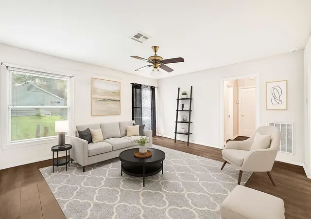 1st image of 701 E Humble St, Baytown, TX 77520 | MLS# 9403397