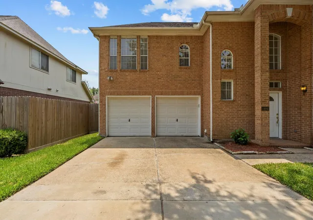 Photo 3 of Single family home for sale at 4406 Fountain Crk Ct, Pasadena, TX 77505 | MLS# 96542271 | Listing updated on 2026-09-19