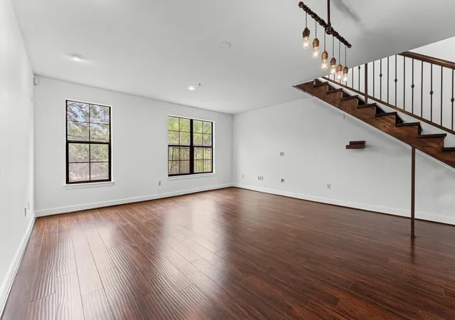 5th image of 1602 Elgin St #10, Houston, TX 77004 | MLS# 52435505