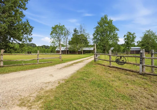 3rd image of 1140 County Road 2274, Cleveland, TX 77327 | MLS# 79816986