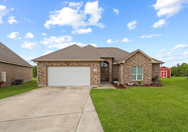 2nd image of 4400 Sweetgum Rd, Orange, TX 77630 | MLS# 85685902
