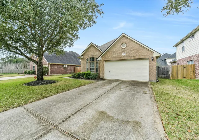 Homes for sale in Pearland, TX | 2612 Sun Flare Ln Ln, Pearland, TX 77584 | MLS# 72309850