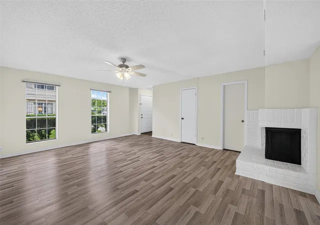 5th image of 8101 Amelia Rd, Houston, TX 77055