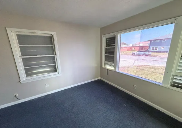 Photo 4 of Single family home for sale at 2211 Avenue O, Galveston, TX 77550 | MLS# 90168262 | Listing updated on 2026-09-14
