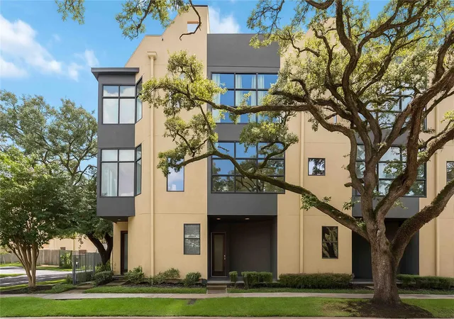 3rd image of 1730 Wentworth St, Houston, TX 77004 | MLS# 60582561