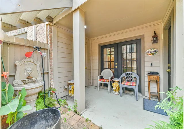 Photo 3 of Condo for sale at 1201 Mcduffie St #205, Houston, TX 77019 | MLS# 78928140 | Listing updated on 2026-09-07