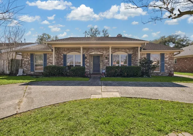 1st image of 6207 S Braeswood Blvd, Houston, TX 77096 | MLS# 27824458