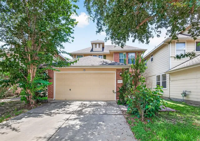 Photo 4 of Sale Pending at 14744 Branchwest Dr, Houston, TX 77082 | MLS# 92436812 | Listing updated on 2026-09-18