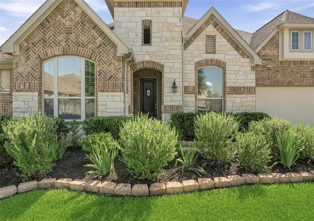 Photo 3 of Single family home for sale at 6603 Holw Bay Ct, Katy, TX 77493 | MLS# 93769600 | Listing updated on 2026-09-05